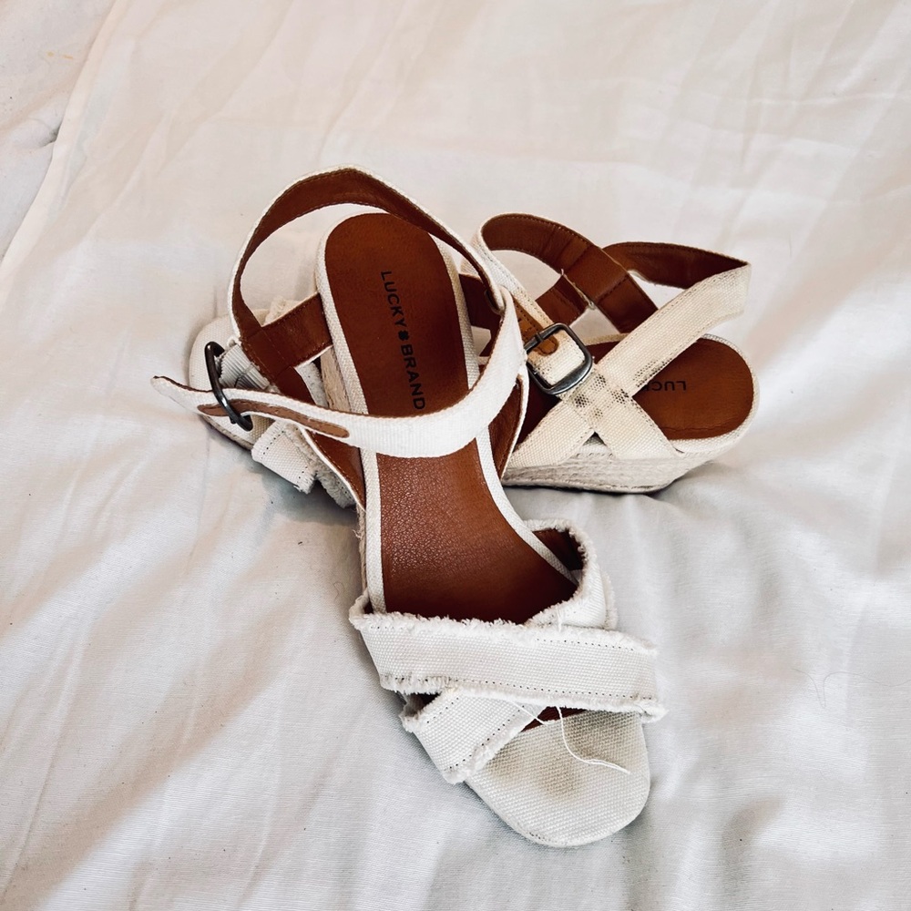 Shoes - Picture 4 of 5